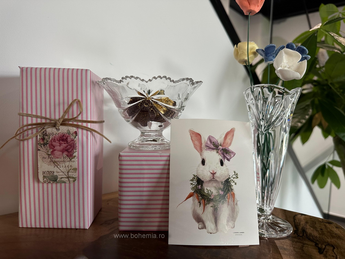 CADOU PENTRU FLORII/ PASTE CRISTAL BOHEMIA-VAZA SI BOL MIRABELA