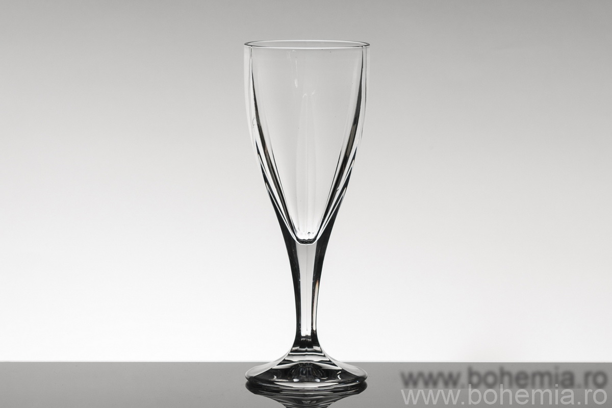 VICTORIA WINE GLASSES