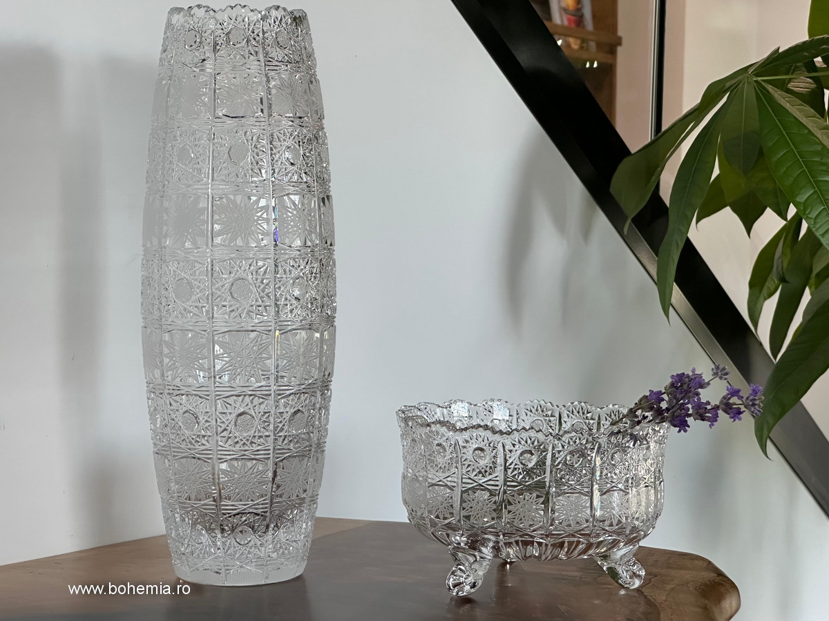 VAZA LUCRATA MANUAL 33 CM CRISTAL BOHEMIA- THEA PK