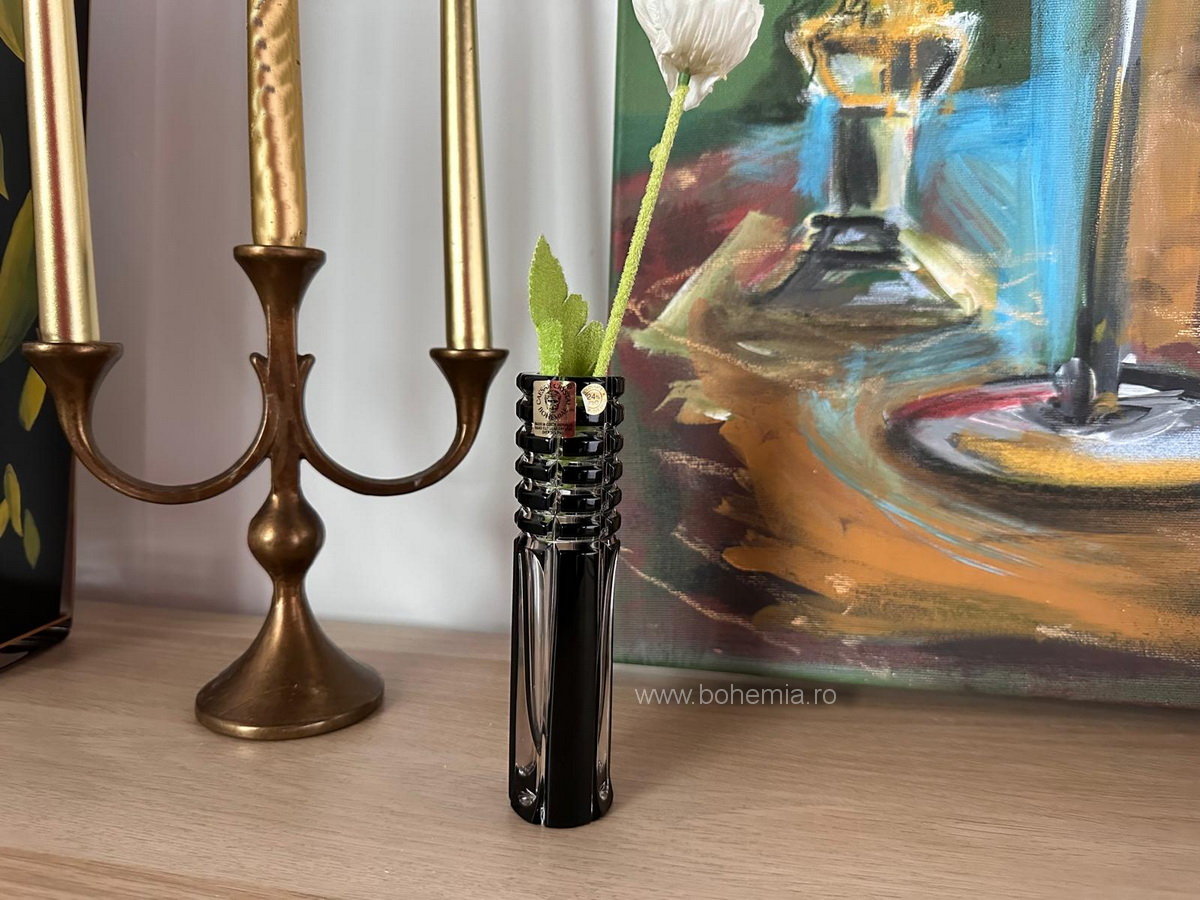 VAZA NEAGRA 15.5 CM CRISTAL DE BOHEMIA -NORA