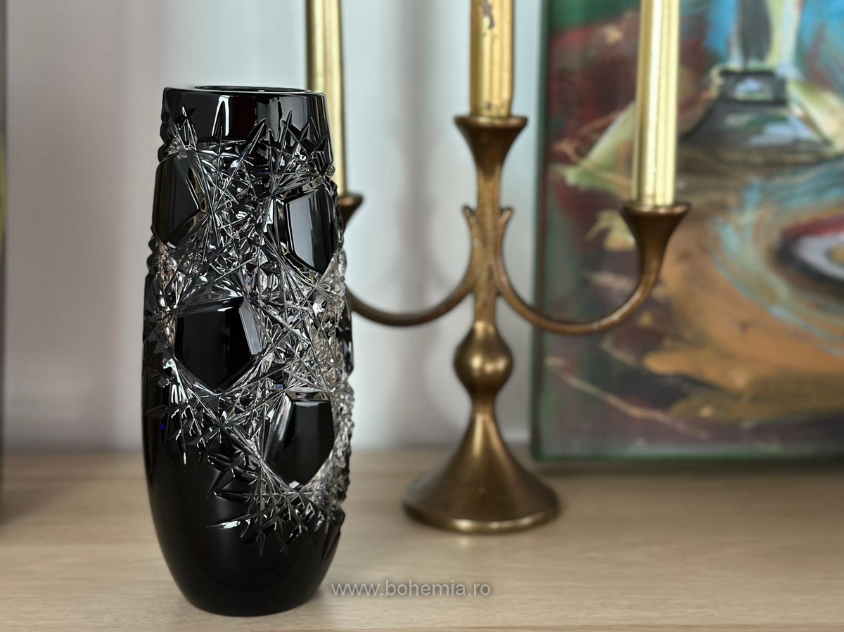 VAZA  NEAGRA 20 CM DIN CRISTAL DE BOHEMIA - FROST