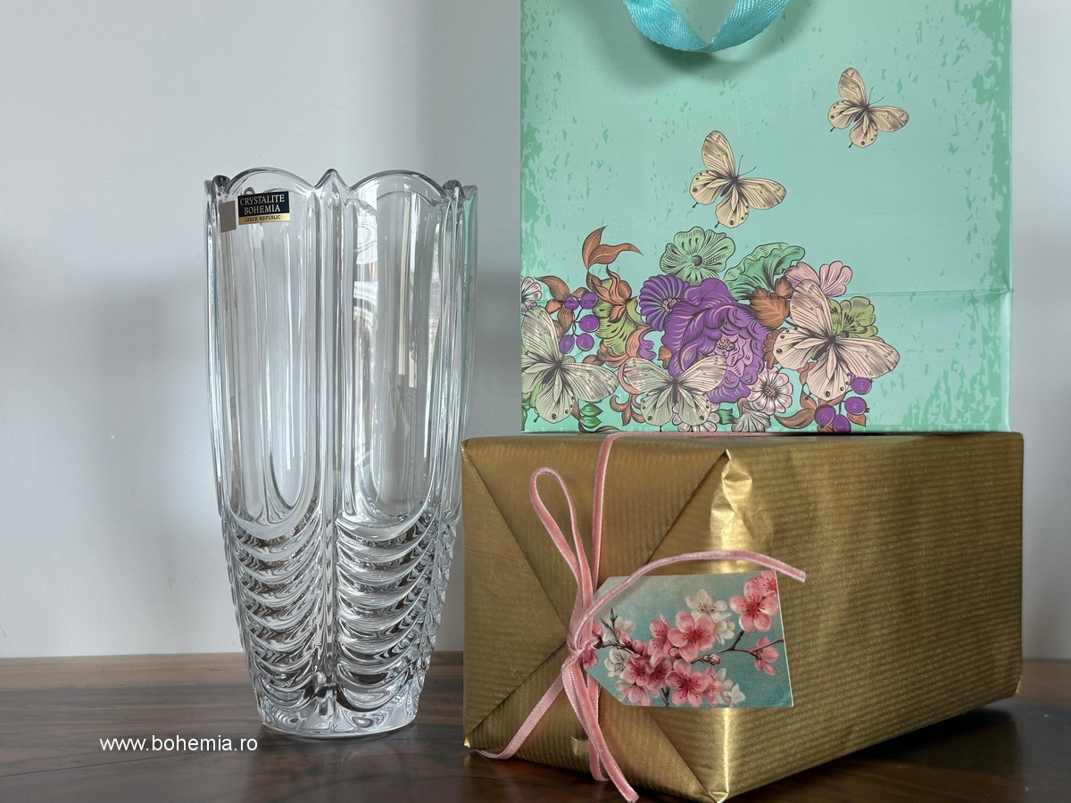 CADOU PENTRU SFANTUL GHEORGHE- VAZA BOHEMIA ORION