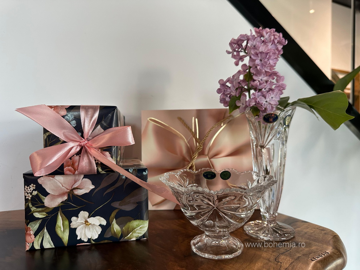 CADOU ELEGANT DE VARA- VAZA SI BOL MIRABELA CRISTAL BOHEMIA