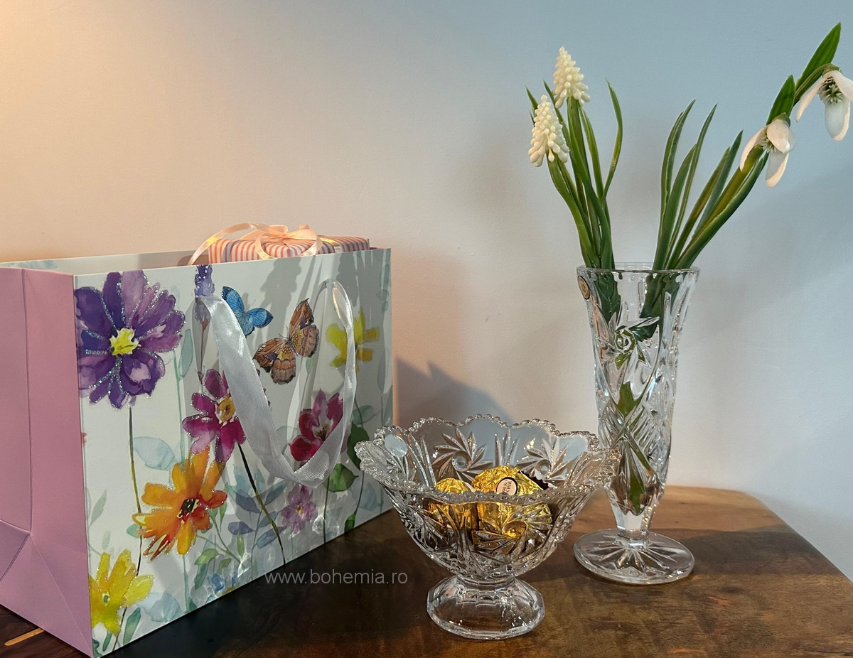 CADOU PENTRU SFINTII CONSTANTIN SI ELENA- VAZA SI BOL INGRID