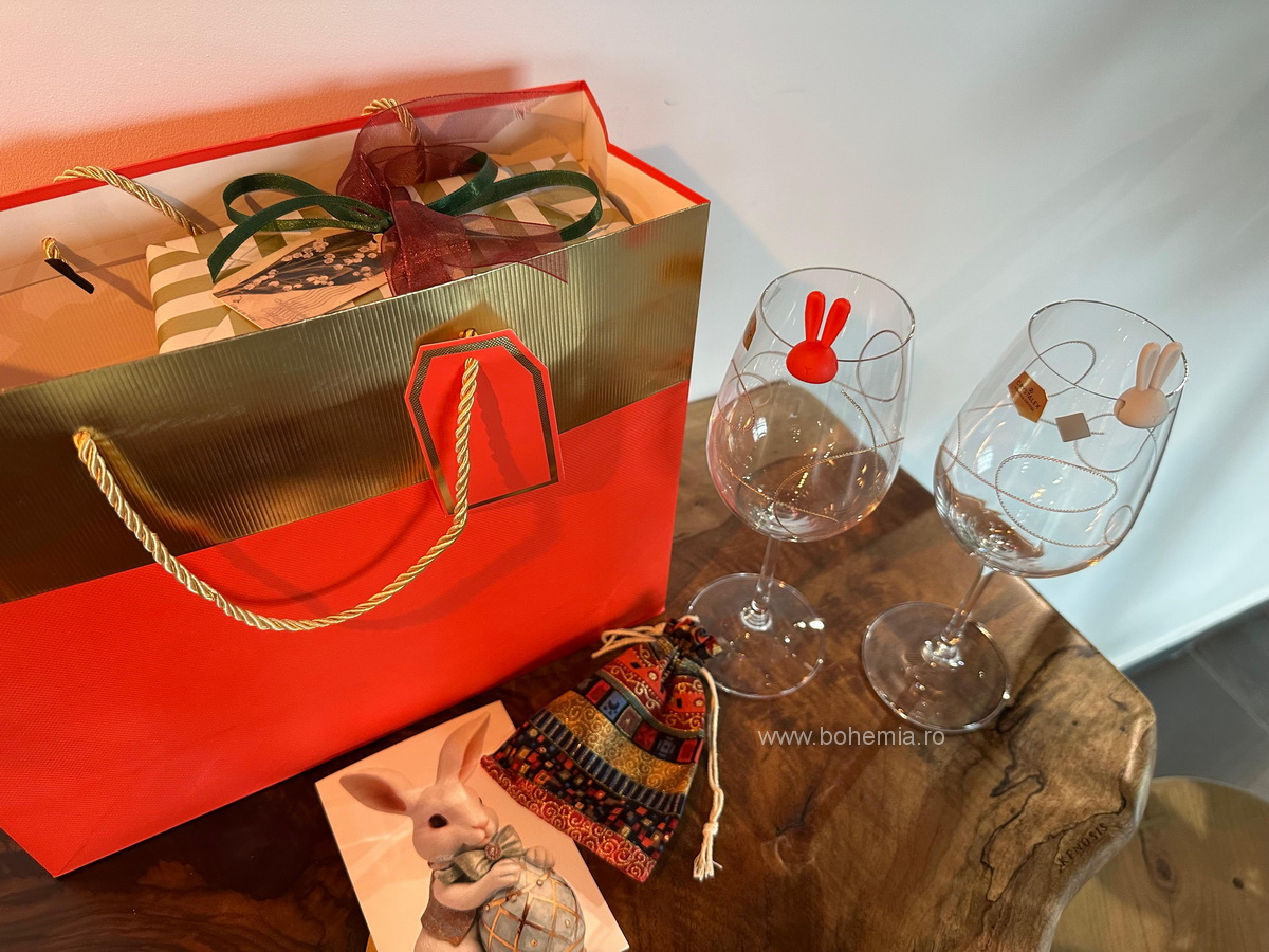 CADOU PENTRU FLORII/PASTE STRING GOLD -PAHARE VIN DECOR 22K AUR