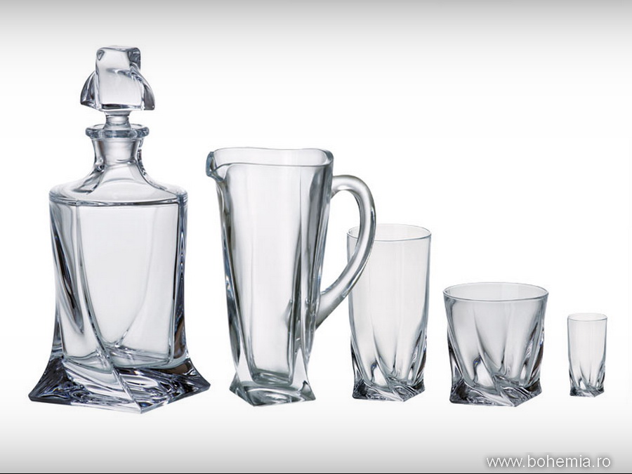 SET 18 PAHARE SI 2 STICLE BOHEMIA CRISTALIN- QUADRO