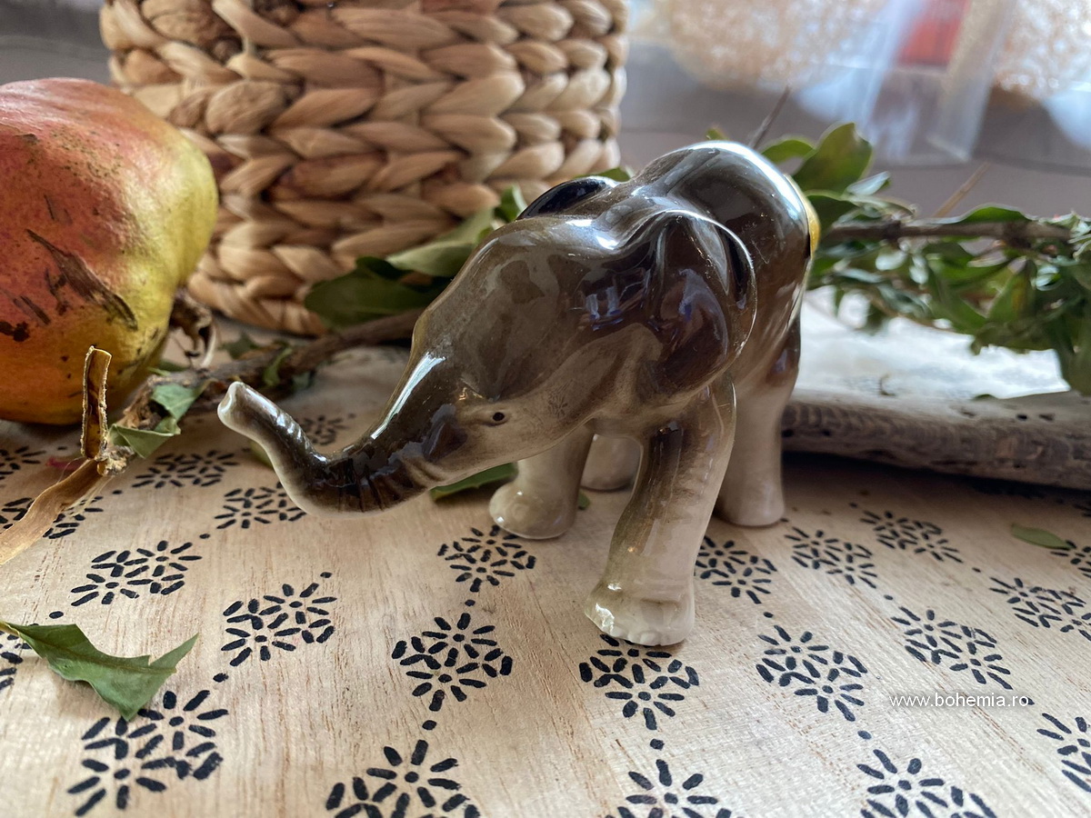 Figurina Elefant mic din portelan de lux Bohemia