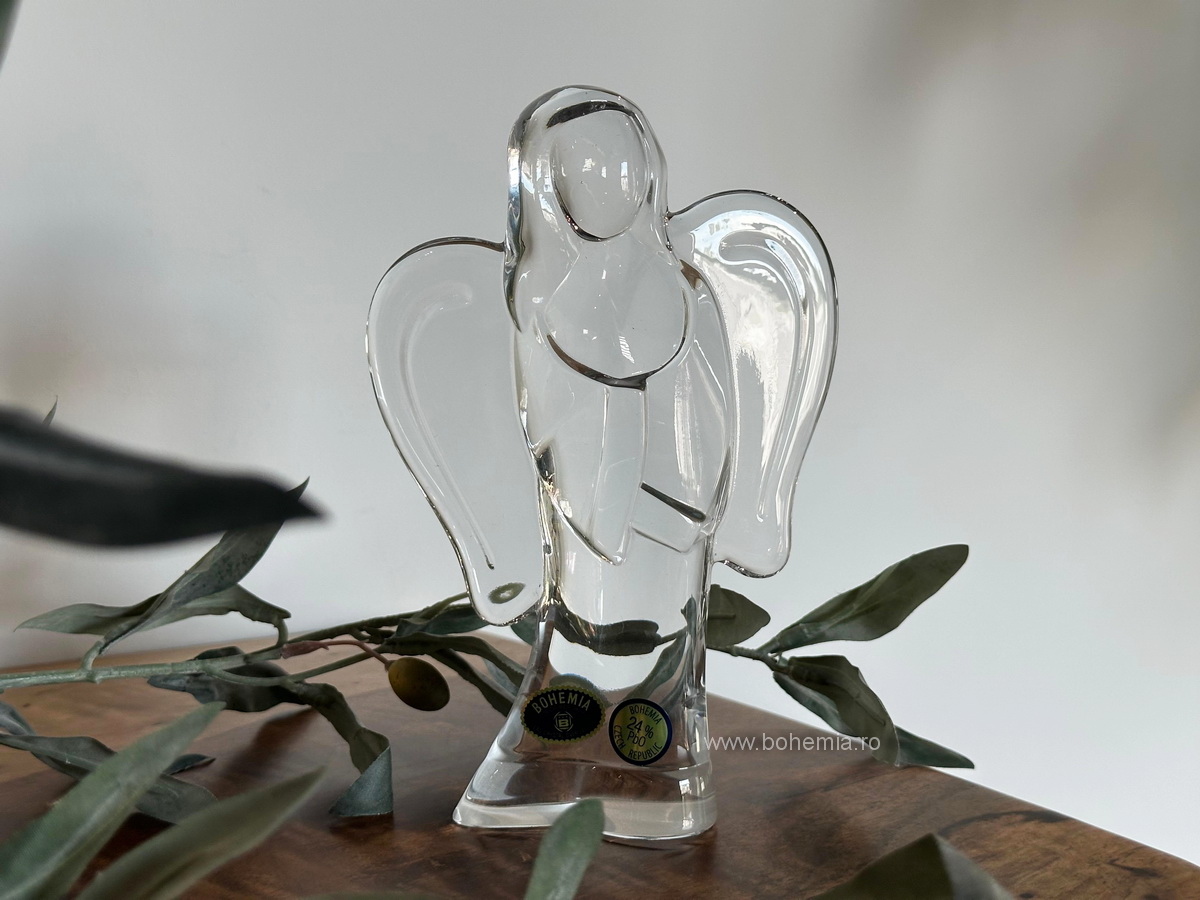 ANGEL CRYSTAL FIGURINE