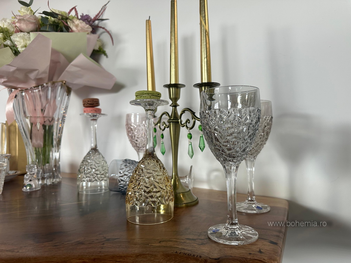 PAHARE VIN ROSU 320 ML CRISTAL BOHEMIA -NICOLETTE COLOR MIX