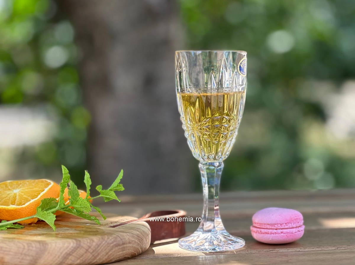 PAHARE DE LICHIOR DIN CRISTAL DE BOHEMIA - COLECTIA MONTE CARLO