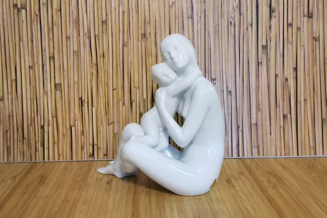 MOTHERHOOD figurine