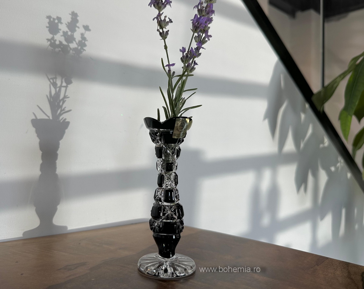 VAZA NEAGRA 12.8 CM CRISTAL DE BOHEMIA -LADA